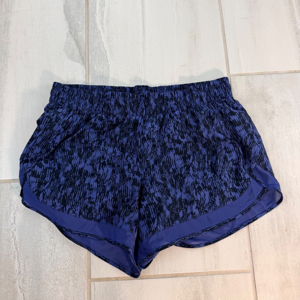 Athleta Mesh Racer Run 4 Inch Shorts Blue Black Abstract Print Medium